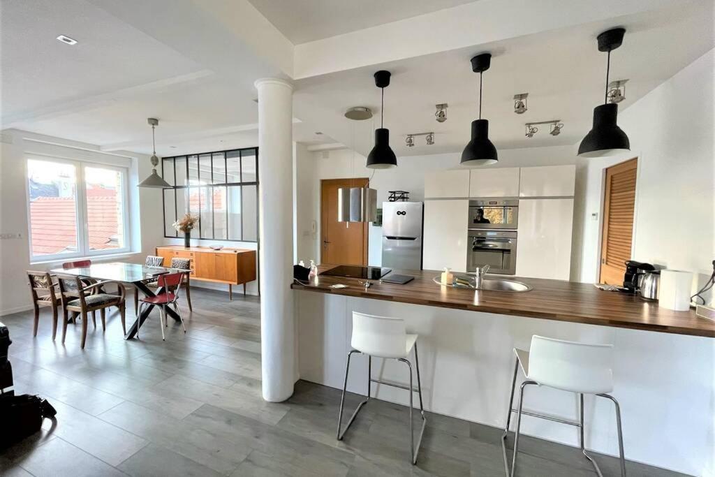 Superbe Loft 100M2 Proche Cathedrale Avec Parking Apartment Reims Exterior foto