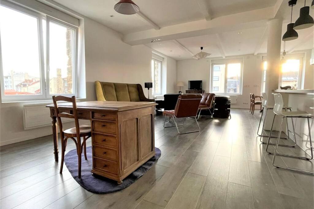 Superbe Loft 100M2 Proche Cathedrale Avec Parking Apartment Reims Exterior foto