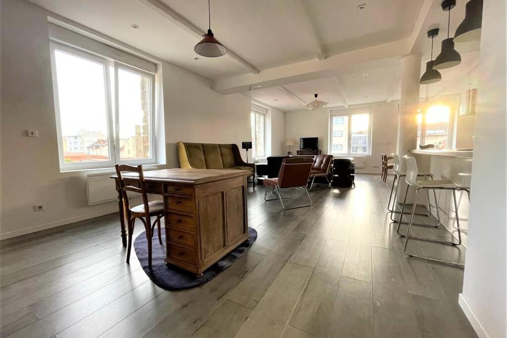 Superbe Loft 100M2 Proche Cathedrale Avec Parking Apartment Reims Exterior foto
